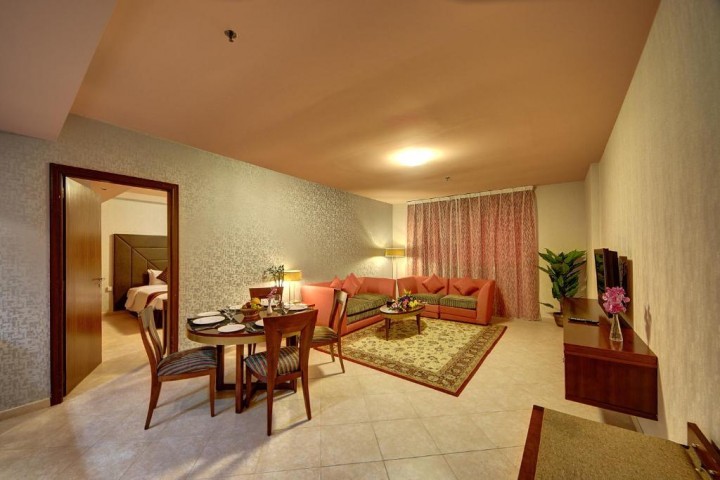 One Bedroom Apartment Near day To Day Al Karama By Luxury Bookings 21 Luxury Bookings