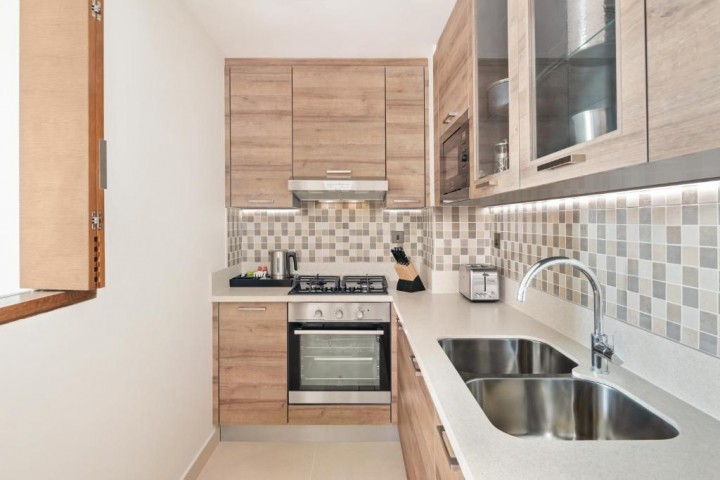 One Bedroom Suite Near Al Maktoum Airport By Luxury Bookings 4 Luxury Bookings