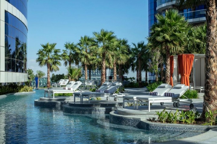 Carole Suite Room Near Damac Royal Business Bay By Luxury Bookings 13 Luxury Bookings