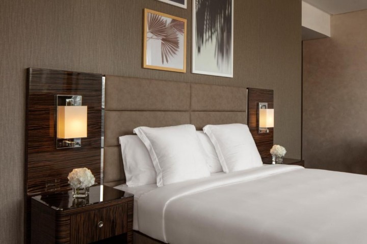 Fancy Deluxe Room In Business Bay With Balcony Near Mayfair Tower By Luxury Bookings 4 Luxury Bookings