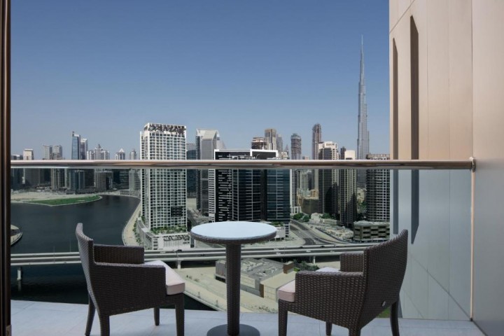 Fancy Deluxe Room In Business Bay With Balcony Near Mayfair Tower By Luxury Bookings 7 Luxury Bookings