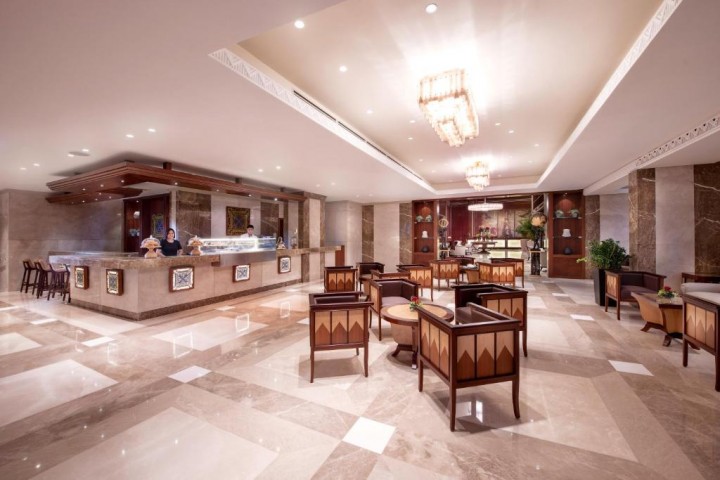 Deluxe King Room Near Escan Tower Marina By Luxury Bookings 14 Luxury Bookings