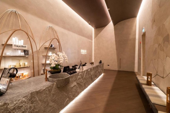 Aspen Two Bedroom Near Mall Of Emirates By Luxury Bookings 21 Luxury Bookings