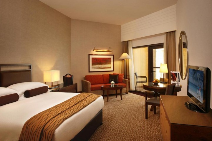 Classic King Room Near The Walk Shopping Mall JBR By Luxury Bookings 4 Luxury Bookings