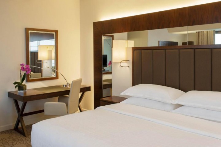 Luxury Classic Room Near Mall Of Emirates By Luxury Bookings 5 Luxury Bookings