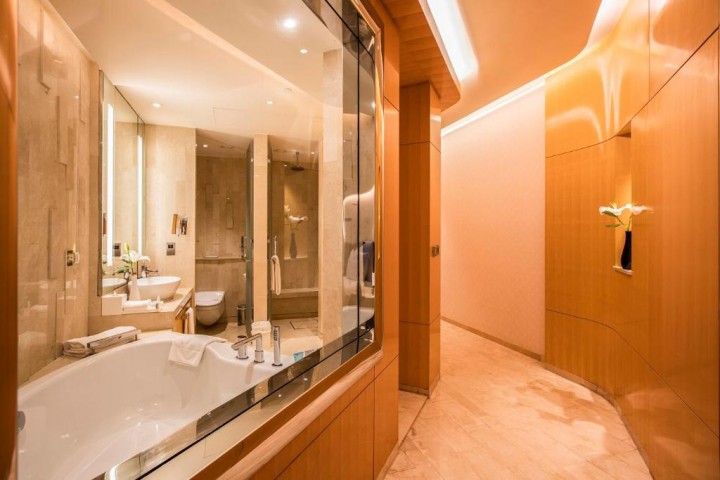 Grand Superior Room Near Meydan Racecourse By Luxury Bookings 23 Luxury Bookings
