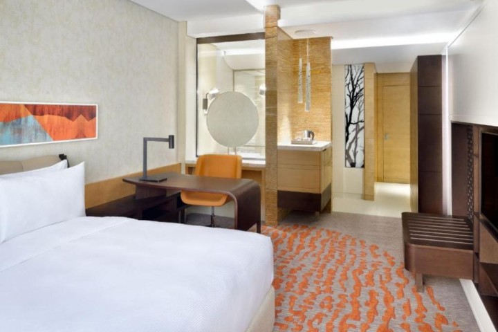 Club King Room Near Marina Mall By Luxury Bookings 22 Luxury Bookings