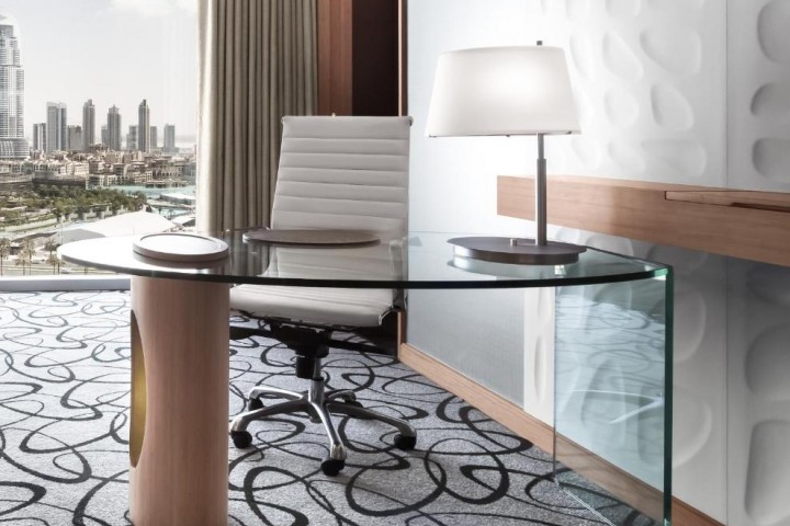 Junior Suite Near Burj Khalifa Metro By Luxury Bookings 3 Luxury Bookings