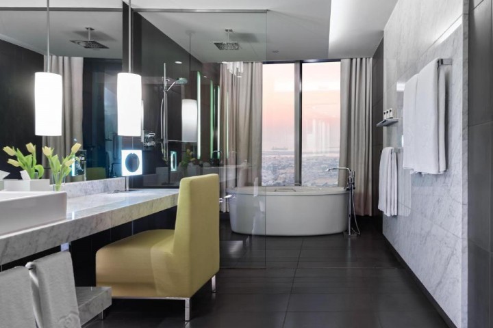 Junior Suite Near Burj Khalifa Metro By Luxury Bookings 6 Luxury Bookings