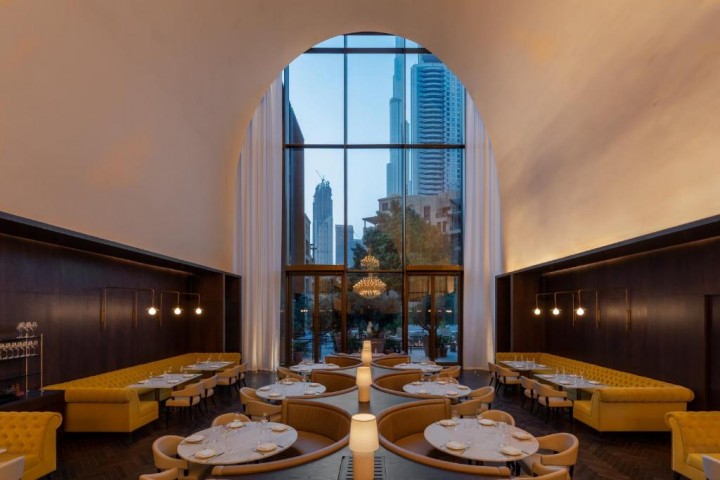 Stylish King Room Near To Dubai Mall and Burj Khalifa By Luxury Bookings 8 Luxury Bookings