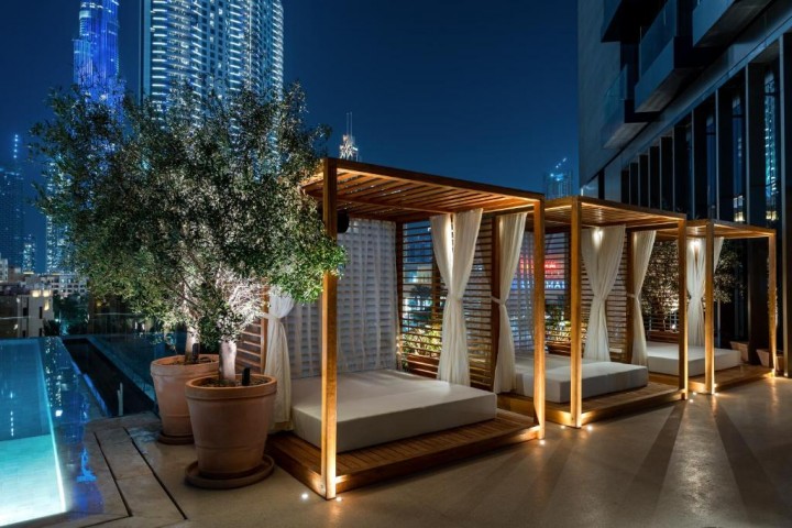 Stylish King Room Near To Dubai Mall and Burj Khalifa By Luxury Bookings 12 Luxury Bookings