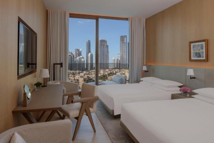 Stylish King Room Near To Dubai Mall and Burj Khalifa By Luxury Bookings 3 Luxury Bookings
