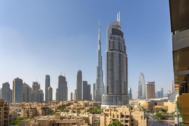 Stylish King Room Near To Dubai Mall and Burj Khalifa By Luxury Bookings 22 Luxury Bookings