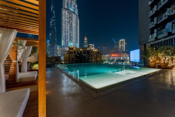 Stylish King Room Near To Dubai Mall and Burj Khalifa By Luxury Bookings 26 Luxury Bookings