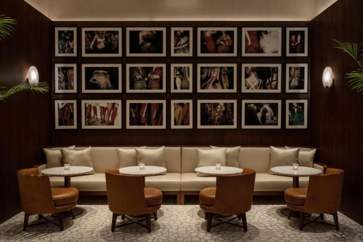 Stylish King Room Near To Dubai Mall and Burj Khalifa By Luxury Bookings 29 Luxury Bookings