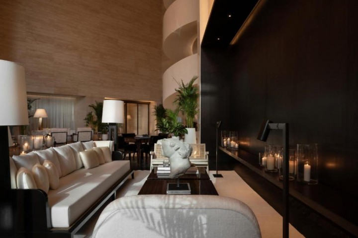 Luxury Deluxe Suite With Burj Khalifa View By Luxury Bookings 33 Luxury Bookings