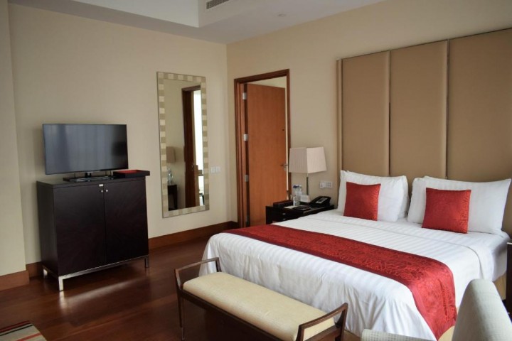 Deluxe Double Room Near Silver Tower Business Bay By Luxury Bookings 8 Luxury Bookings