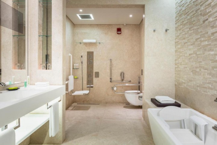 Premium Suite Near Dubai Airport Terminal One By Luxury Bookings 27 Luxury Bookings