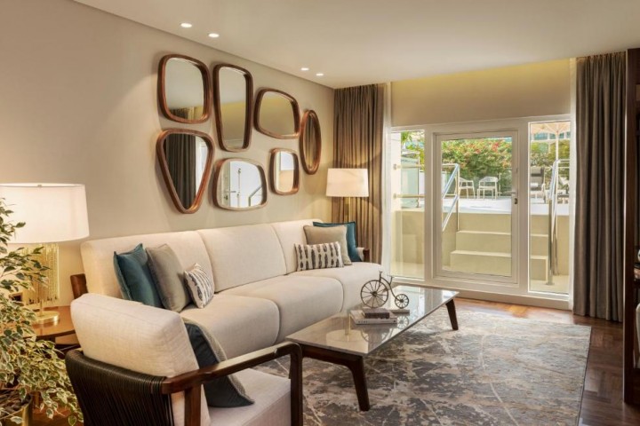 Premium Suite Near Dubai Airport Terminal One By Luxury Bookings 32 Luxury Bookings
