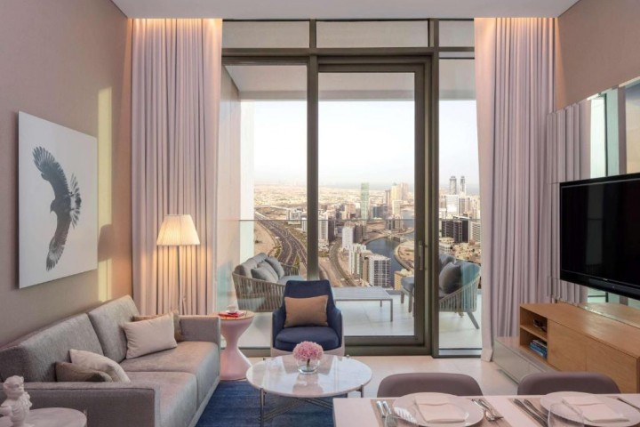 Urban Living King Studio Near Dubai Design District By Luxury Bookings 14 Luxury Bookings