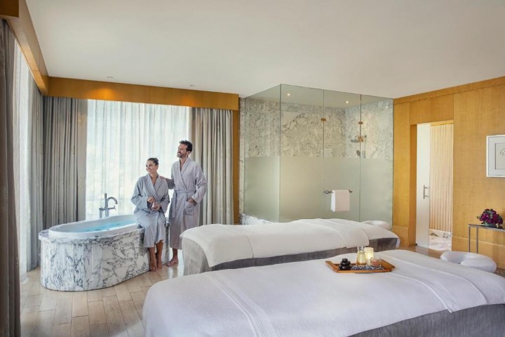 Deluxe Room Near Financial Center Metro By Luxury Bookings 9 Luxury Bookings