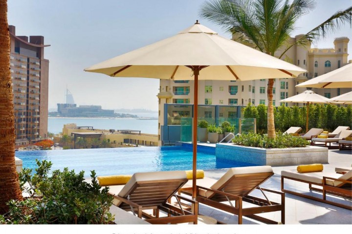 Deluxe Room Near Nakheel Mall palm Jumeirah By Luxury Bookings 8 Luxury Bookings