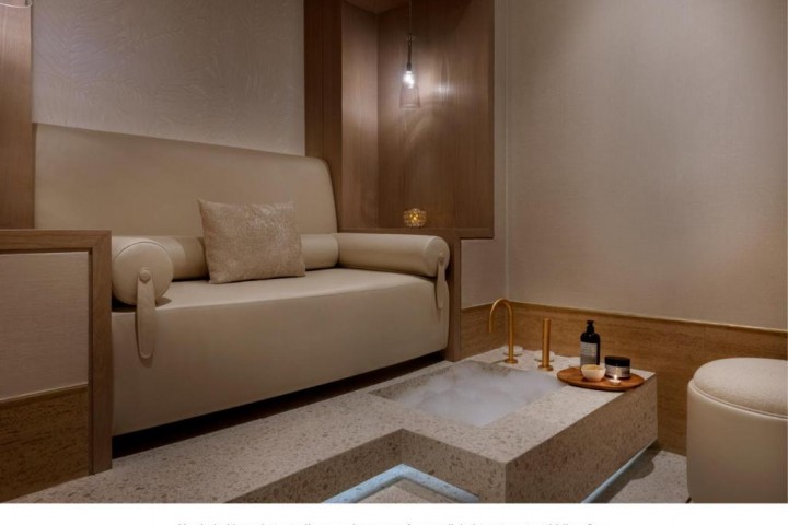 Metropolitan Suite Near Nakheel Mall palm Jumeirah By Luxury Bookings 17 Luxury Bookings