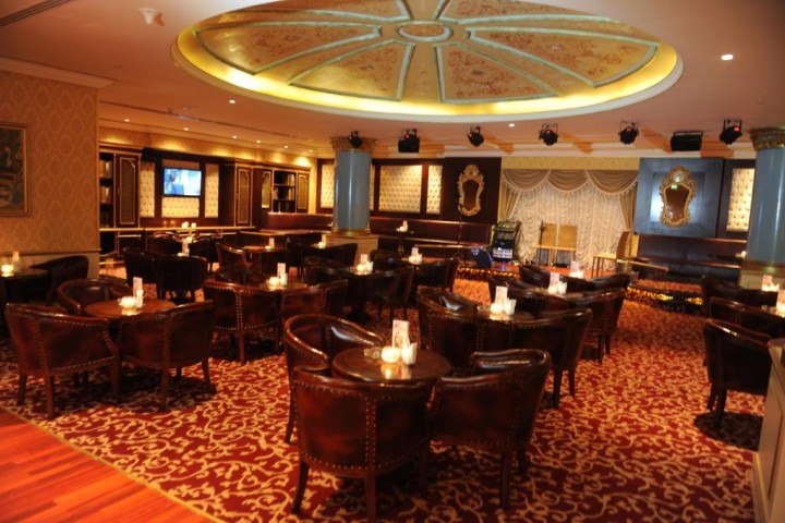 Deluxe Room Near Al Zarooni Building Marina By Luxury Bookings 11 Luxury Bookings