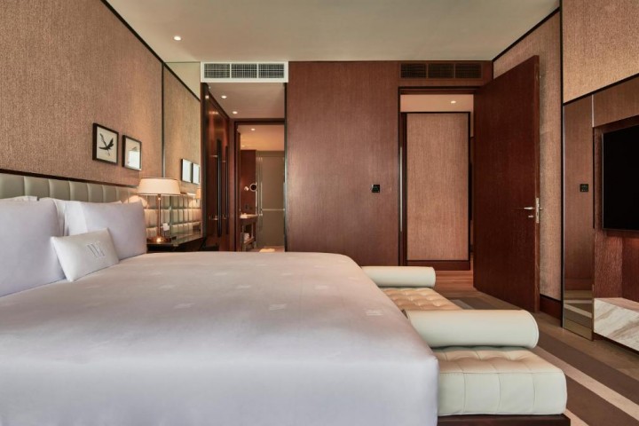King Corner Suite Near Index Tower Financial Centre By Luxury Bookings 0 Luxury Bookings