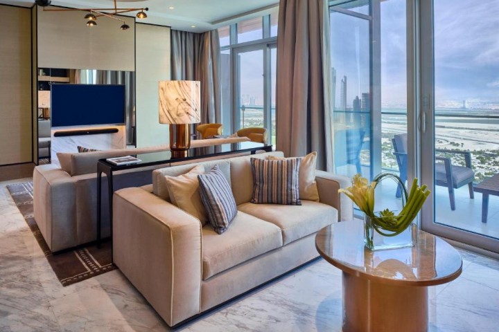 King Corner Suite Near Index Tower Financial Centre By Luxury Bookings 28 Luxury Bookings