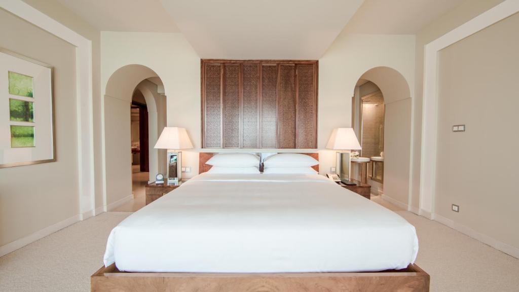 Presidential Suite Near Dubai Creek Golf Club By Luxury Bookings Luxury Bookings