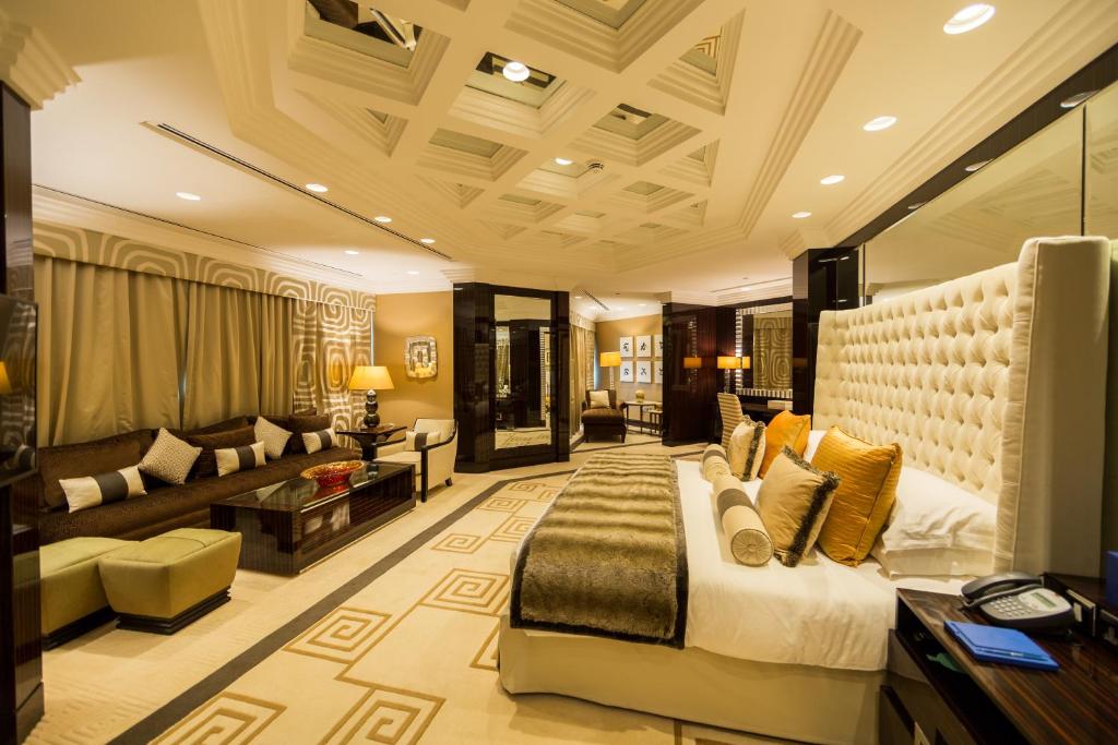 Deluxe Double Suite Near Le Royal Club DXB Airport By Luxury Bookings Luxury Bookings