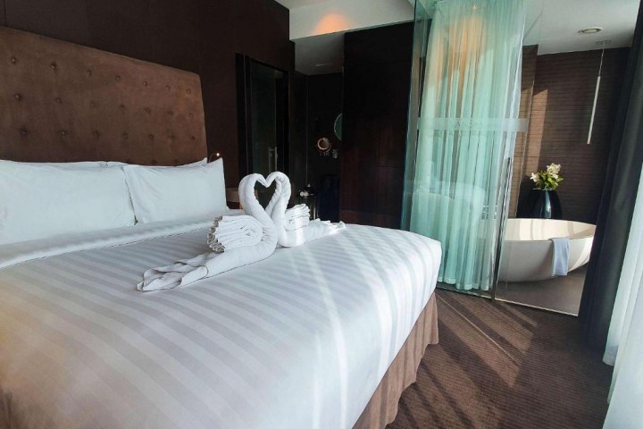 Superior Room Near Dubai Customs By Luxury Bookings 19 Luxury Bookings