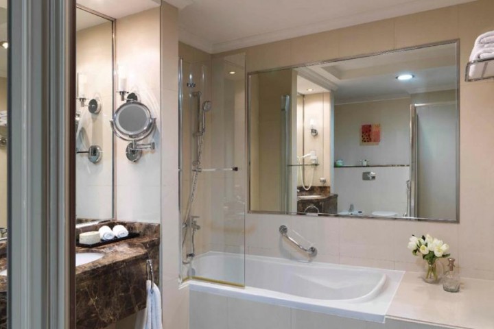 Two Bedroom Suite Near Adcb Metro Station By Luxury Bookings 19 Luxury Bookings