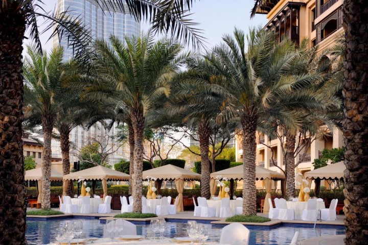 Diplomatic Suite Near Souk Al Bahar Downtown By Luxury Bookings 7 Luxury Bookings