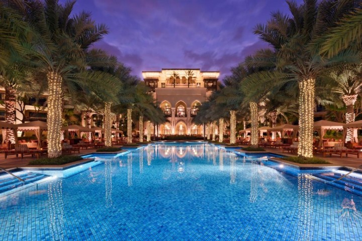 Diplomatic Suite Near Souk Al Bahar Downtown By Luxury Bookings 13 Luxury Bookings