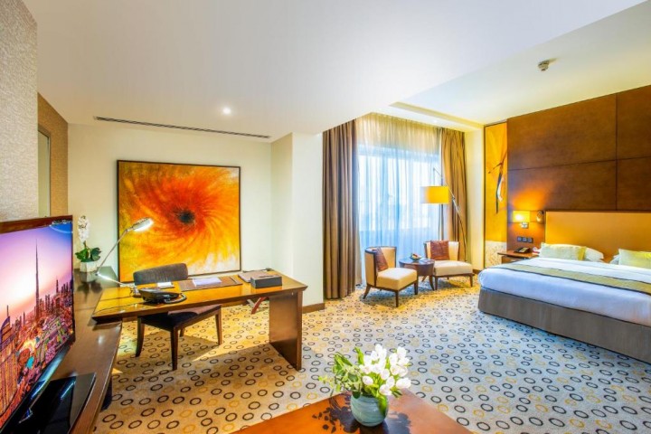 Superior King Room Near Reef Mall By Luxury Bookings 14 Luxury Bookings