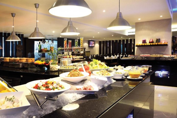 Superior King Room Near Reef Mall By Luxury Bookings 20 Luxury Bookings