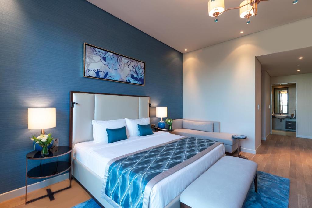 Two Bedroom Luxury Suite Near Paradise Beach On Palm By Luxury Bookings Luxury Bookings