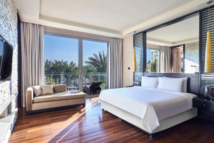 Two Bedroom Luxury Suite Near Paradise Beach On Palm By Luxury Bookings 18 Luxury Bookings