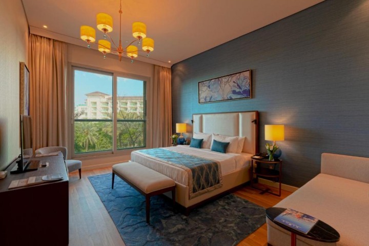 Three Bedroom Luxury Suite Near Paradise Beach On Palm By Luxury Bookings 0 Luxury Bookings