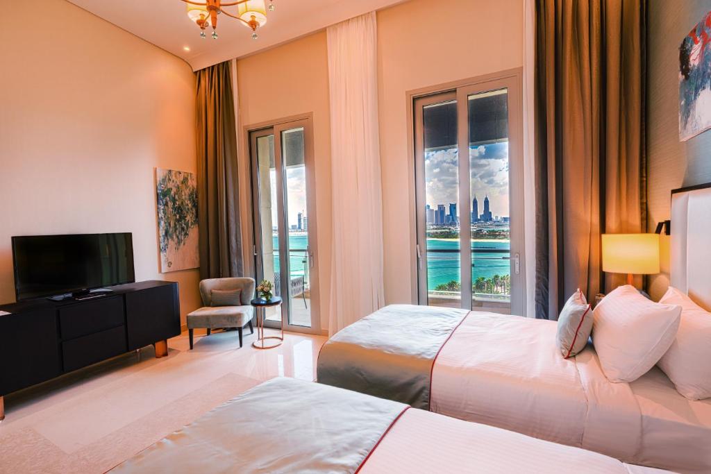Four Bedroom Luxury Suite Near Paradise Beach On Palm By Luxury Bookings Luxury Bookings