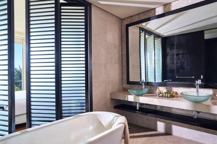 Four Bedroom Luxury Suite With Private Pool Near Paradise Beach On Palm By Luxury Bookings 21 Luxury Bookings
