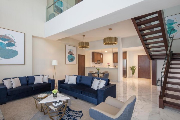 Superior Duplex Apartment Near The Media Lounge Palm By Luxury Bookings 4 Luxury Bookings
