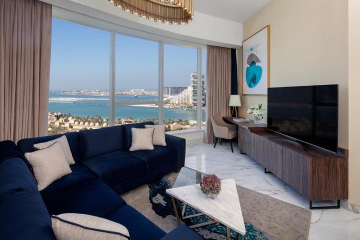 Superior Two Bedroom Apartment Near The Media Lounge Palm By Luxury Bookings 13 Luxury Bookings