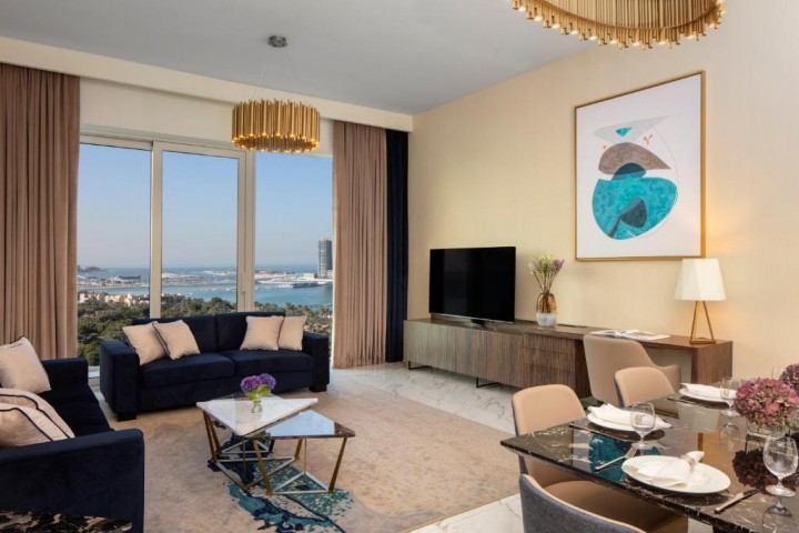Superior Three Bedroom Apartment Near The Media Lounge Palm By Luxury Bookings 5 Luxury Bookings