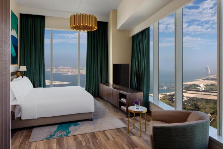 Superior Three Bedroom Apartment Near The Media Lounge Palm By Luxury Bookings 6 Luxury Bookings