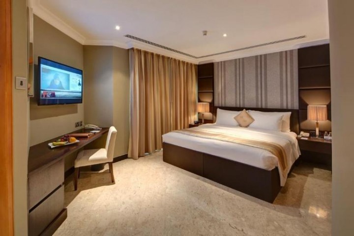 Standard Room Near Palm Strip Mall By Luxury Bookings 10 Luxury Bookings