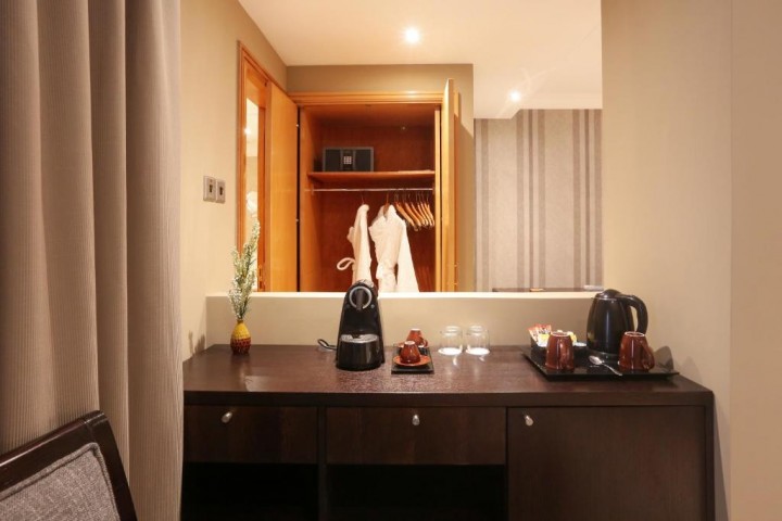 Presidential Suite Near Palm Strip Mall By Luxury Bookings 5 Luxury Bookings
