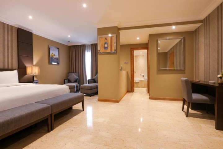 Presidential Suite Near Palm Strip Mall By Luxury Bookings 9 Luxury Bookings